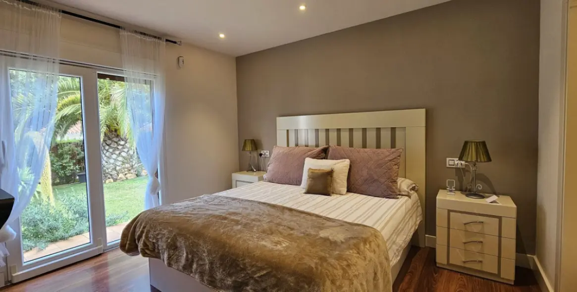 Sale of detached villa in Alhaurín de la Torre 32