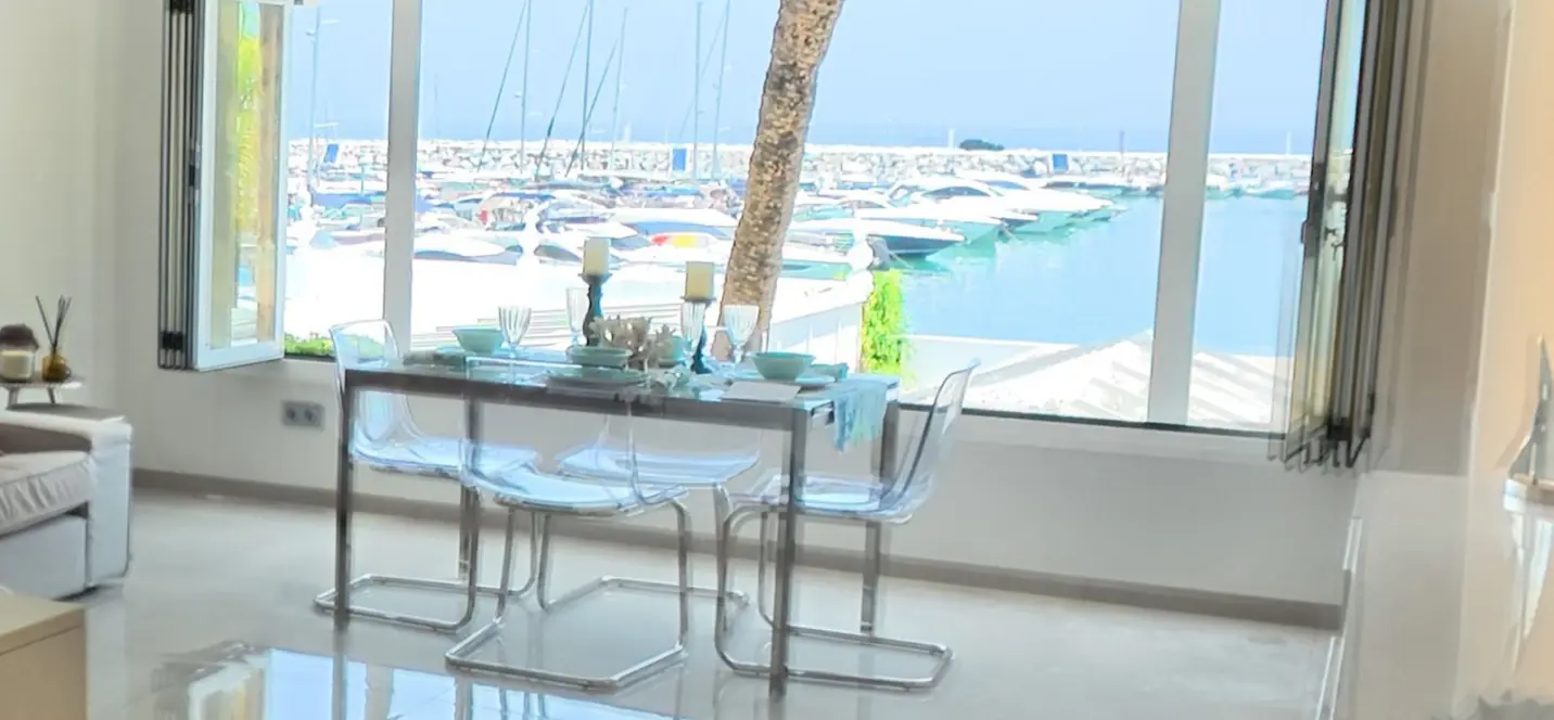 Продажа апартаментов на среднем этаже в Puerto Banús 1