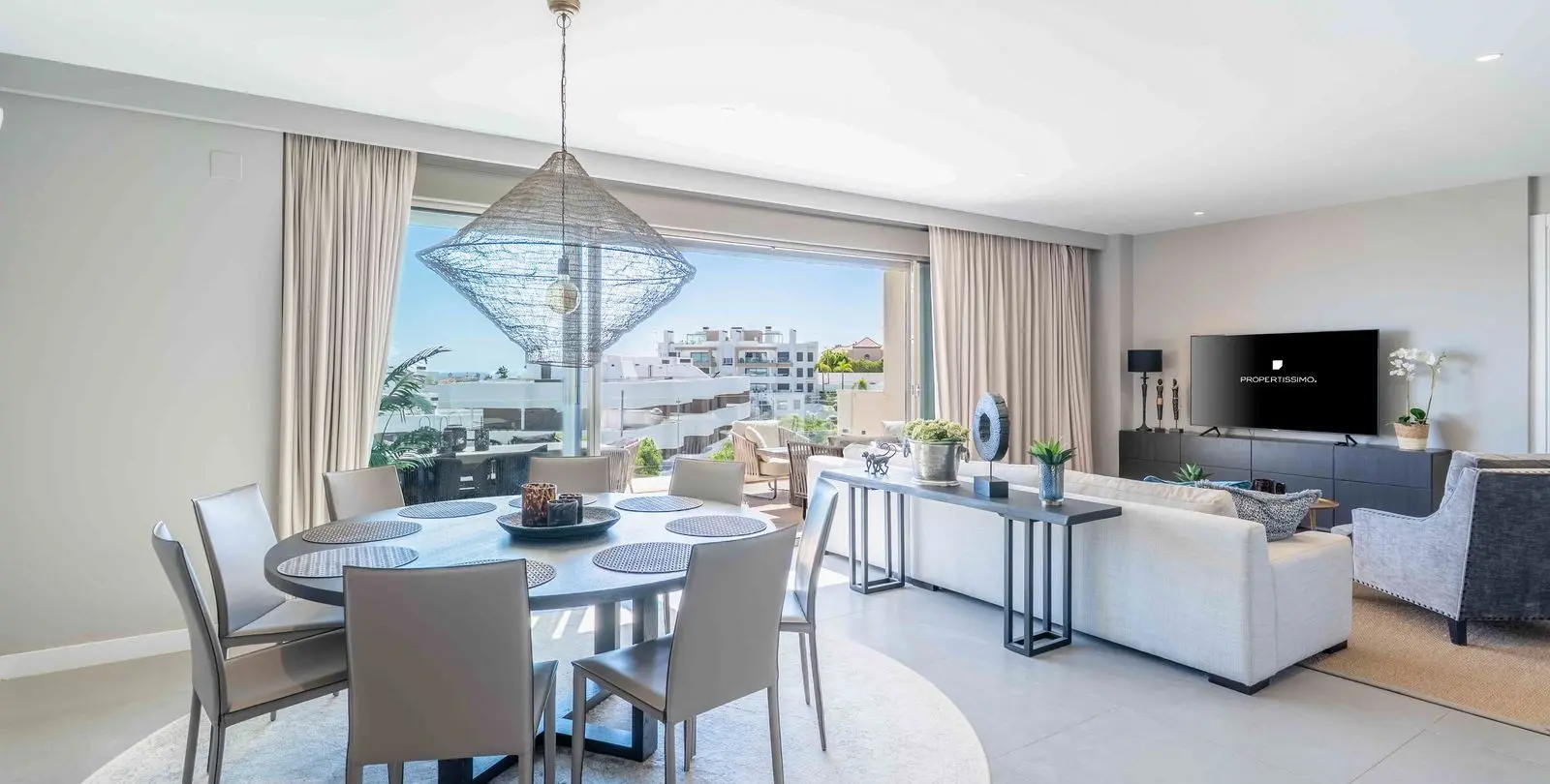 Sale of penthouse in Estepona 5