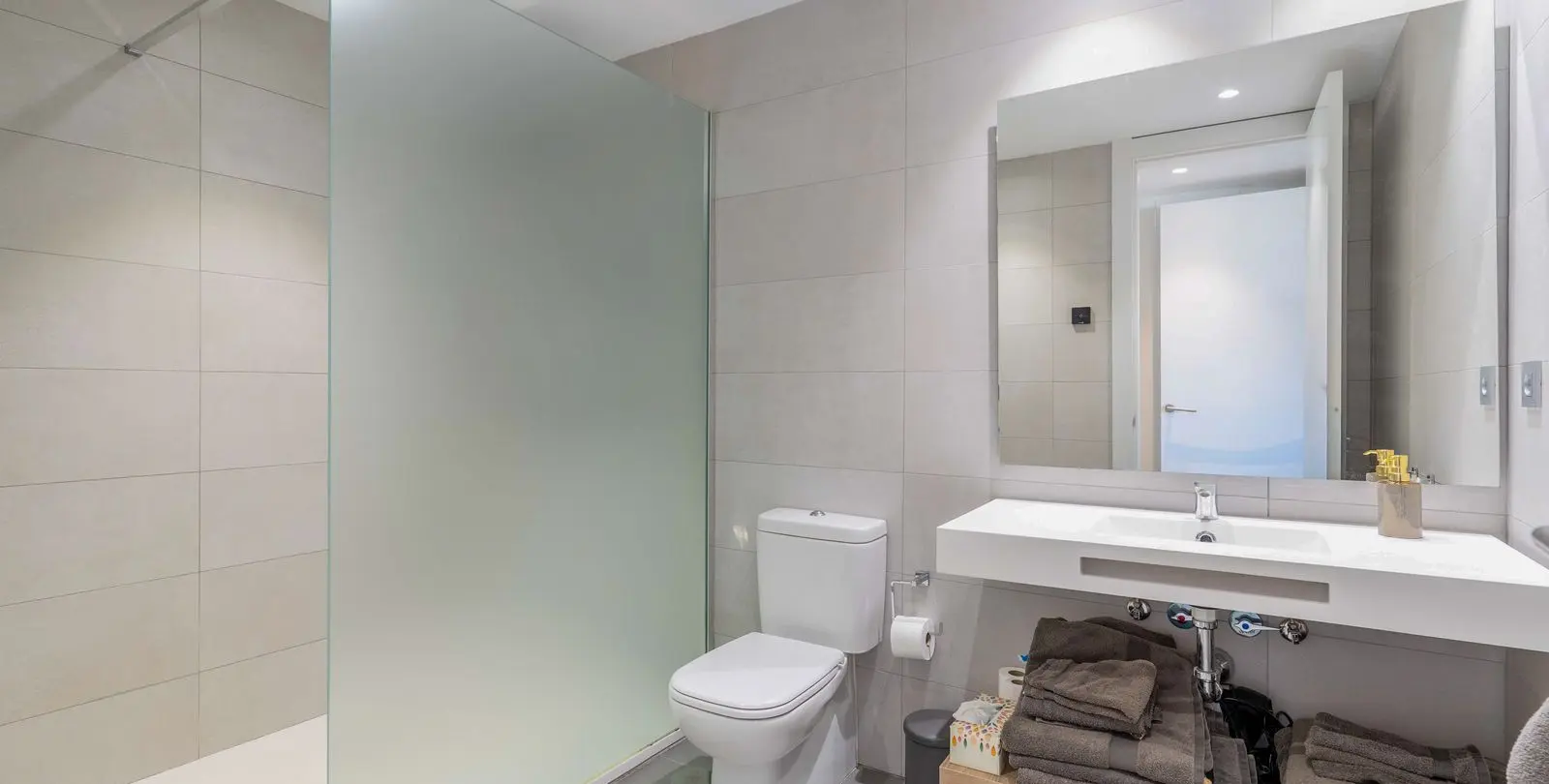 Sale of penthouse in Estepona 16