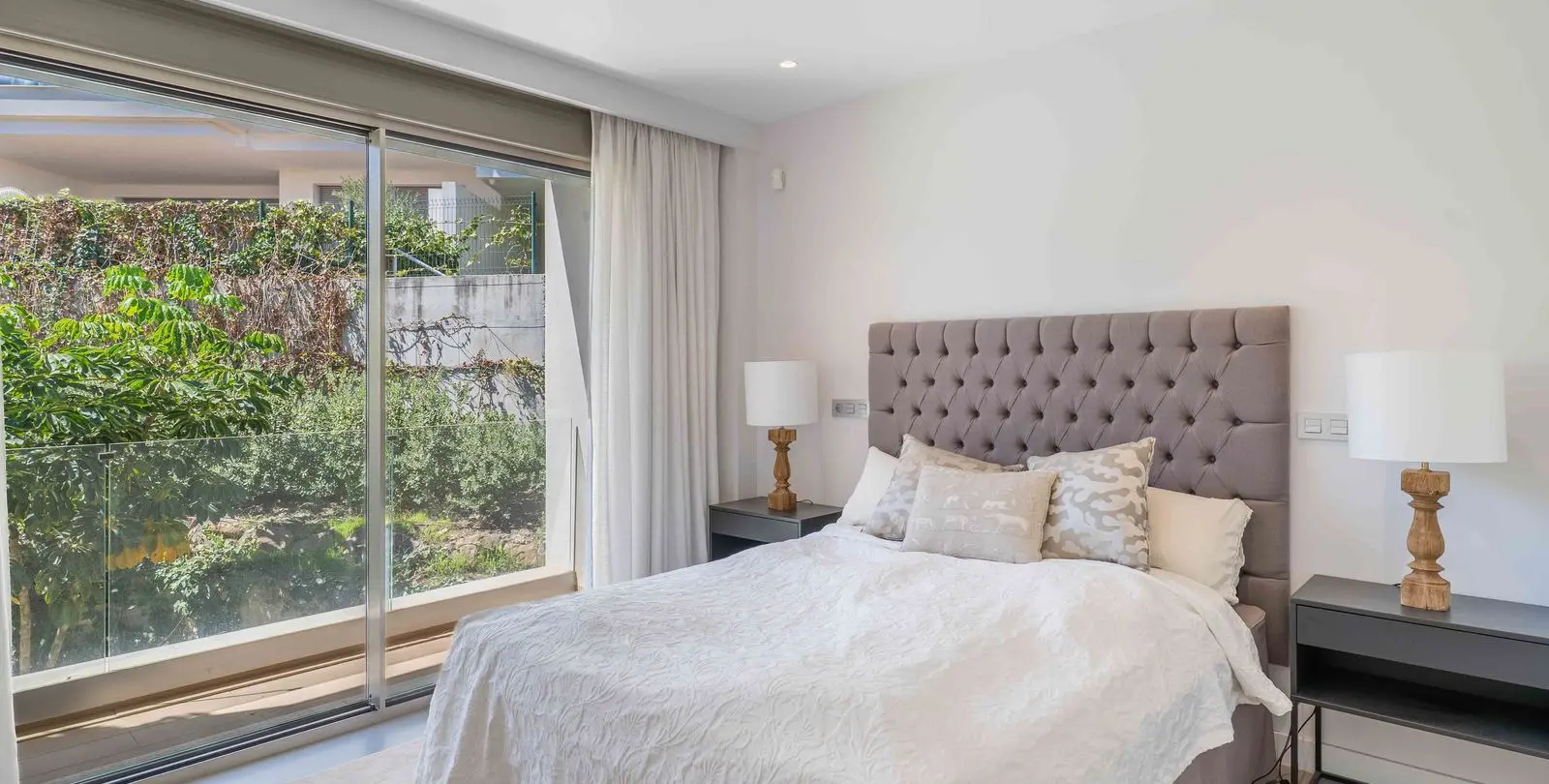Sale of penthouse in Estepona 22