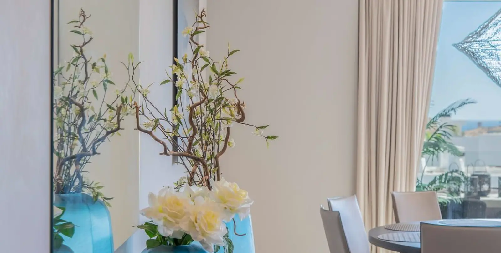 Sale of penthouse in Estepona 36