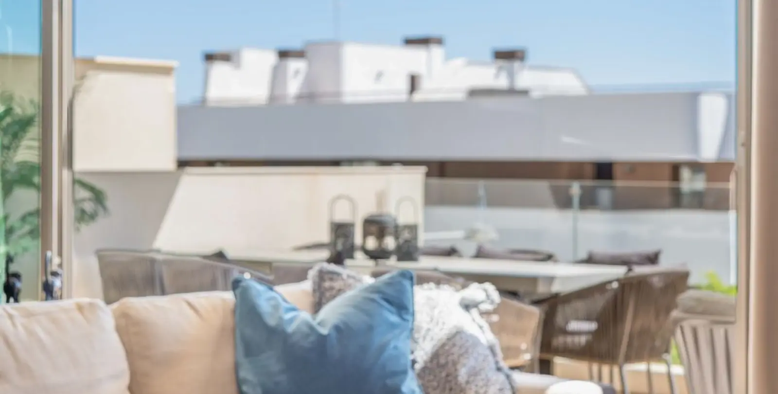 Sale of penthouse in Estepona 38