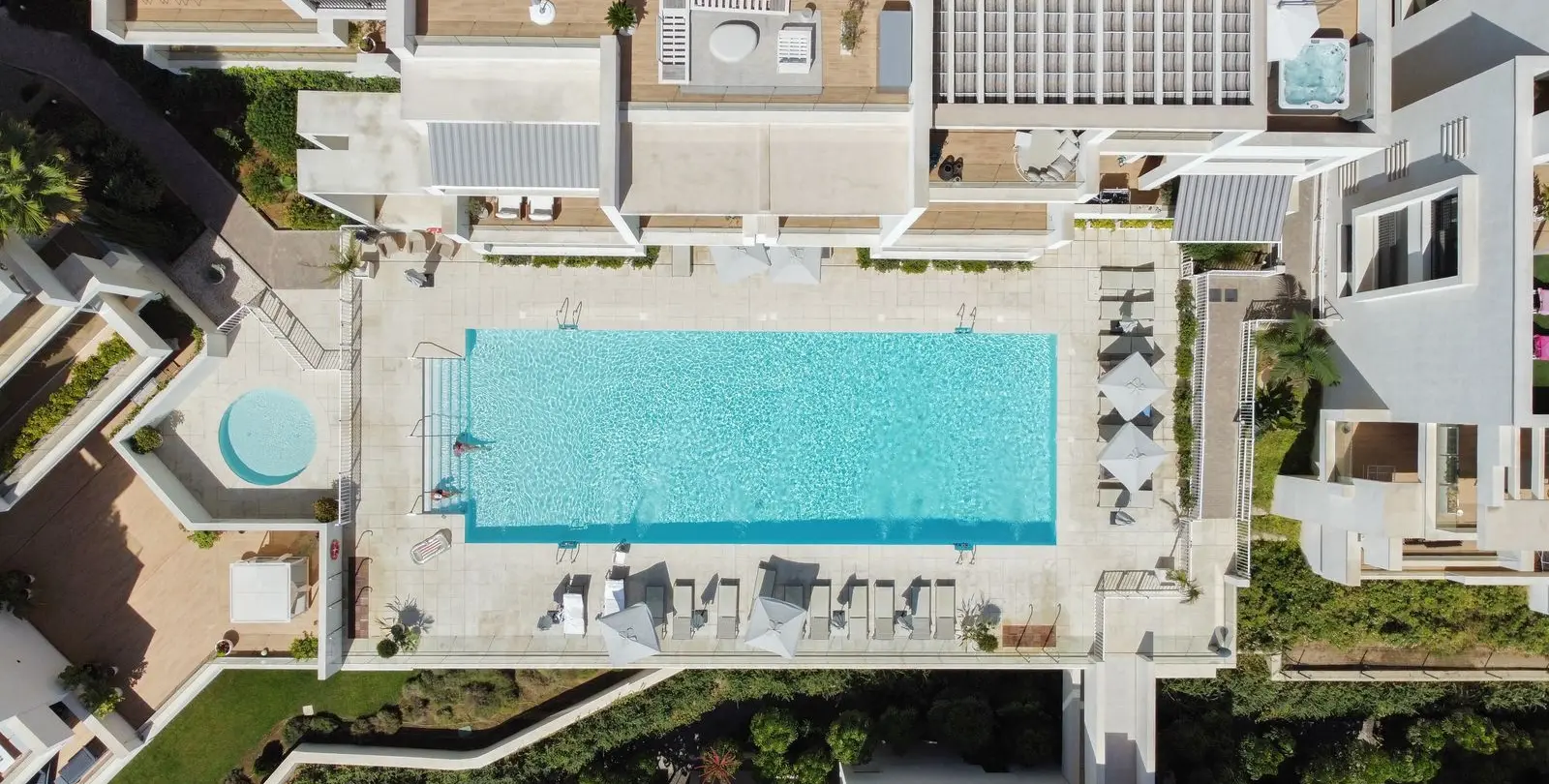 Sale of penthouse in Estepona 51
