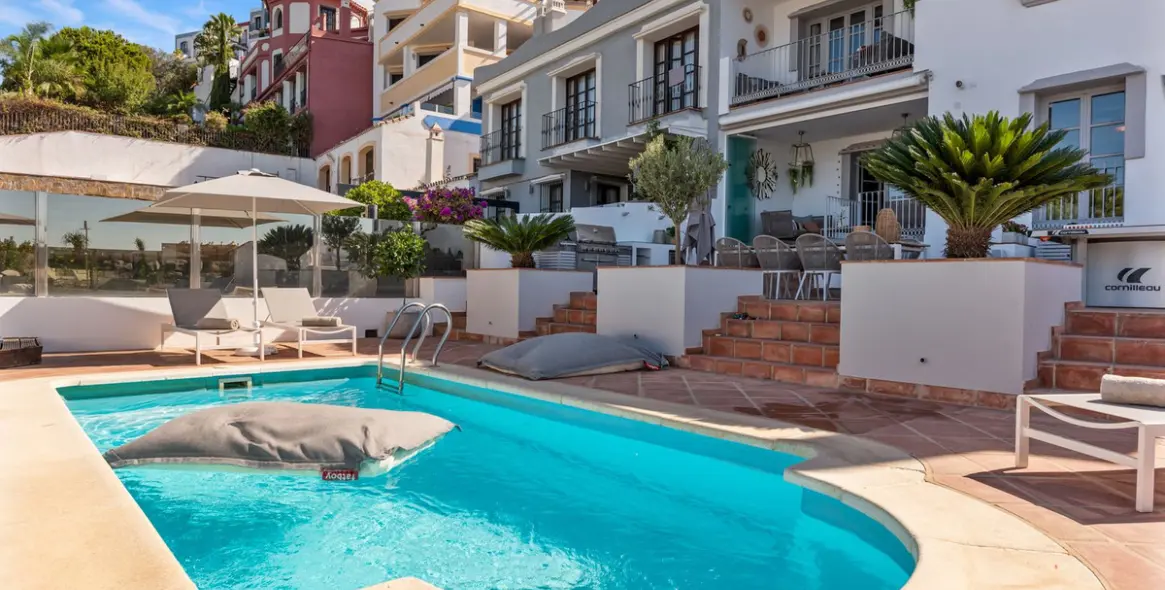 Sale of townhouse in La Heredia 32