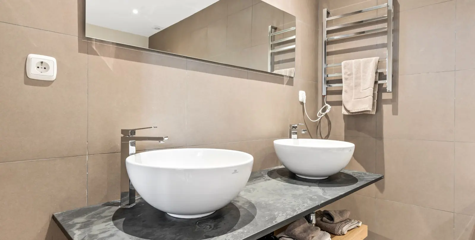 Sale of townhouse in La Heredia 23
