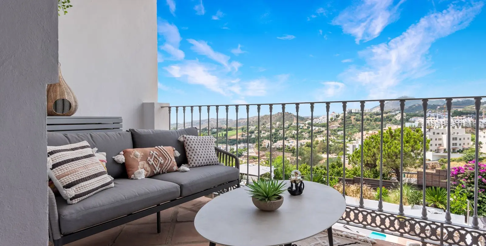Sale of townhouse in La Heredia 33