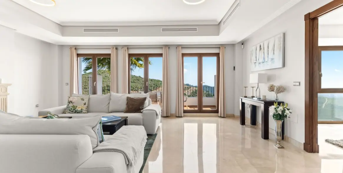 Venta de villa independiente en Benahavís 10