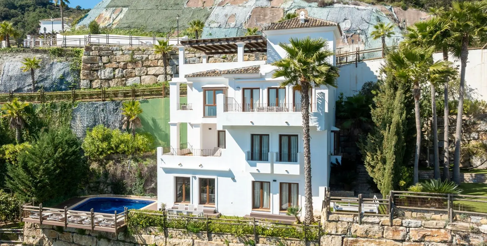 Venta de villa independiente en Benahavís 1