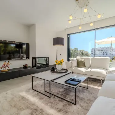 Sale of detached villa in Selwo