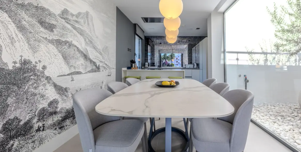 Venta de villa independiente en Selwo 11