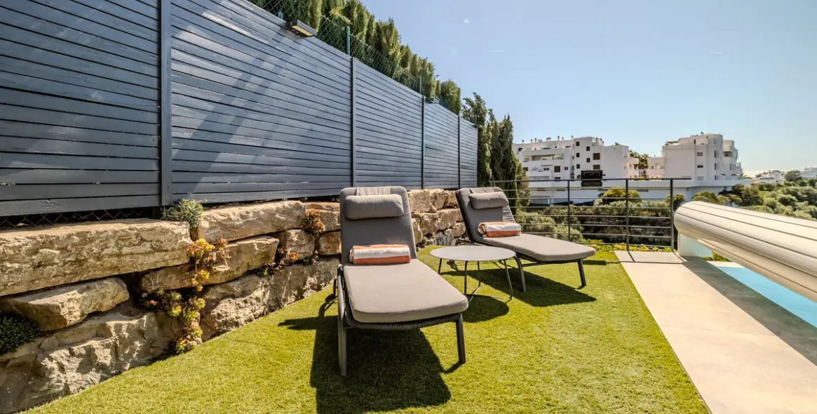 Venta de villa independiente en Selwo 24