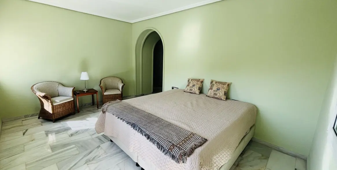 Sale of detached villa in Valtocado 24