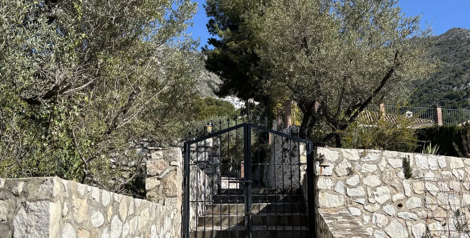 Sale of detached villa in Valtocado 7
