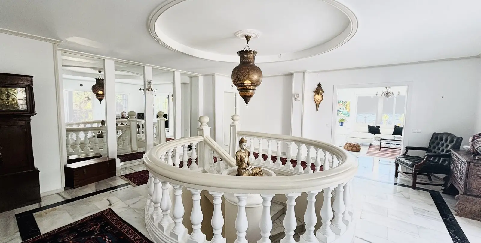 Sale of detached villa in Valtocado 10