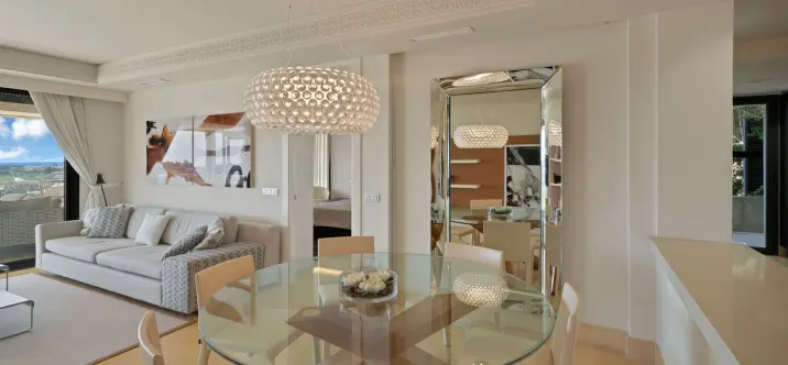 Sale of middle floor apartment in Nueva Andalucía 1