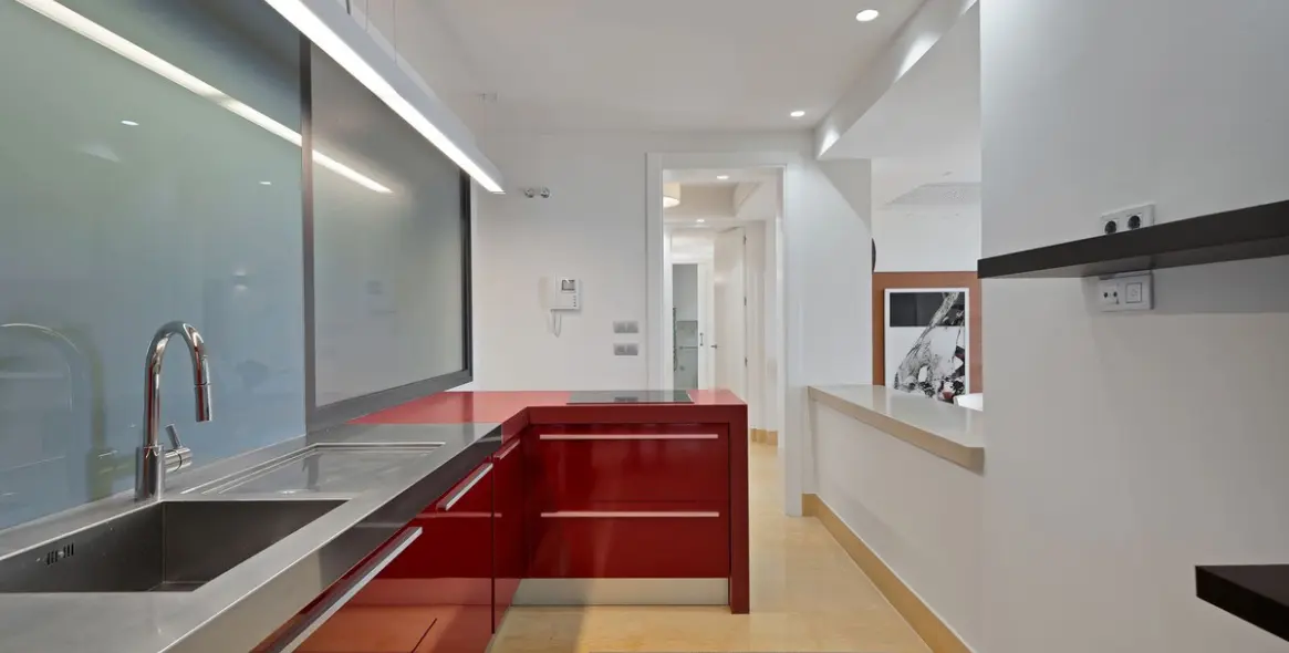 Sale of middle floor apartment in Nueva Andalucía 7
