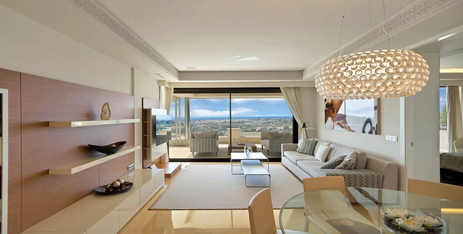 Long-term rent of middle floor apartment in Nueva Andalucía 1