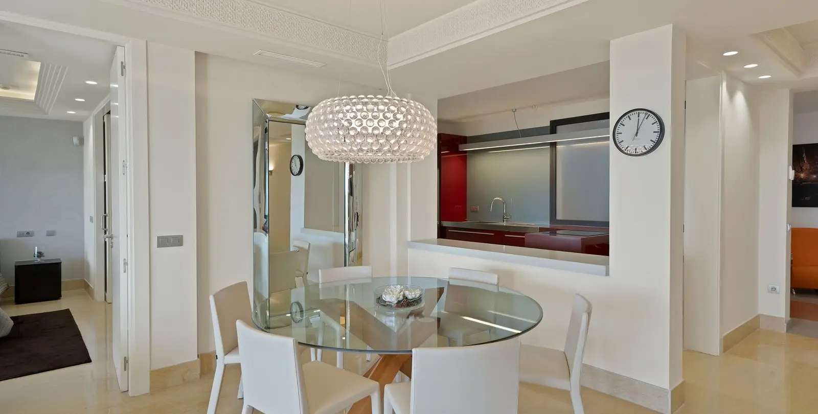 Long-term rent of middle floor apartment in Nueva Andalucía 6