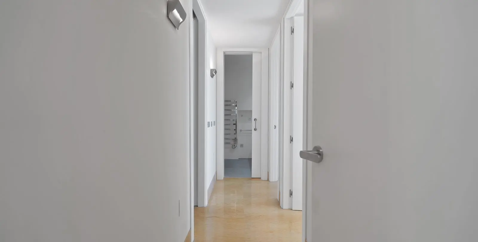 Long-term rent of middle floor apartment in Nueva Andalucía 15