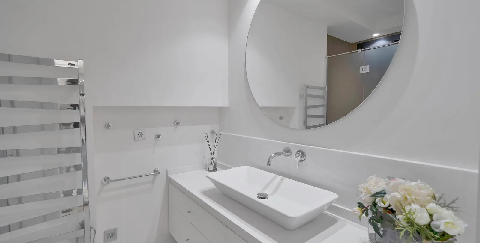 Long-term rent of middle floor apartment in Nueva Andalucía 24