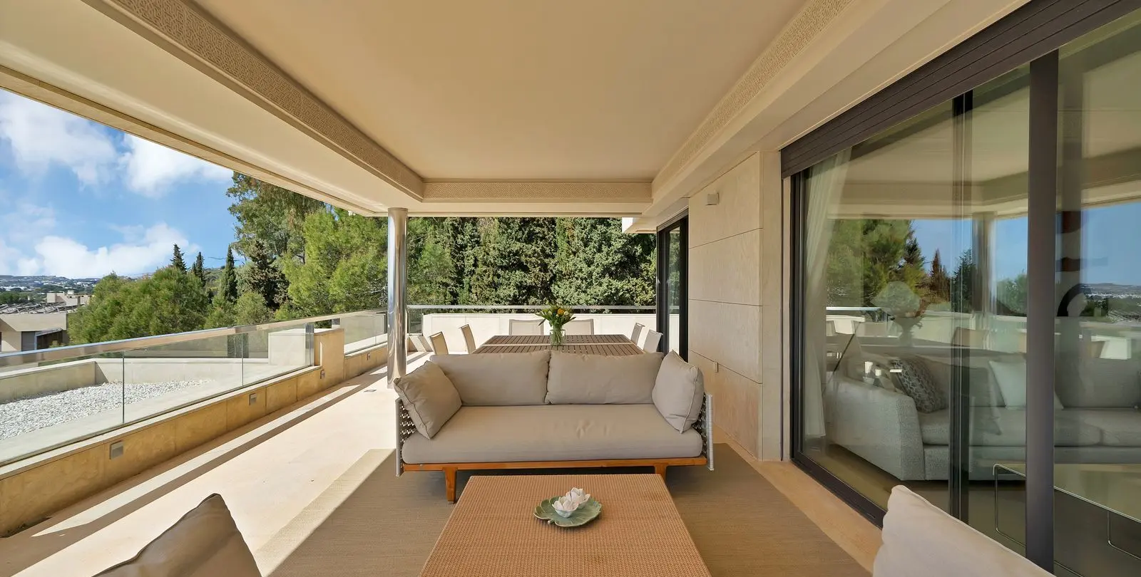 Long-term rent of middle floor apartment in Nueva Andalucía 28