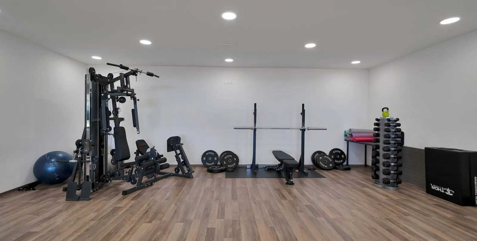 Long-term rent of middle floor apartment in Nueva Andalucía 34