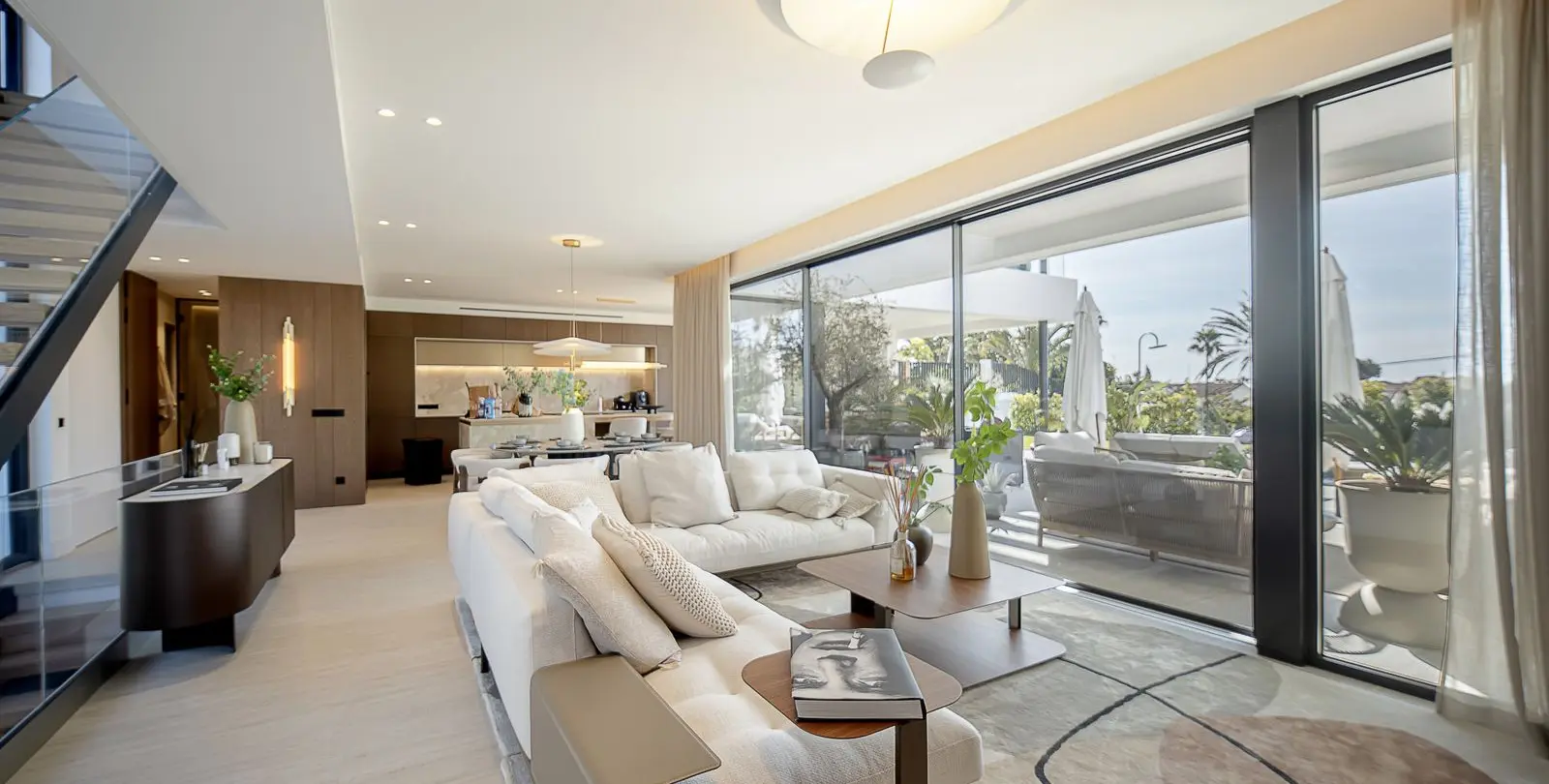 Sale of detached villa in Marbesa 2