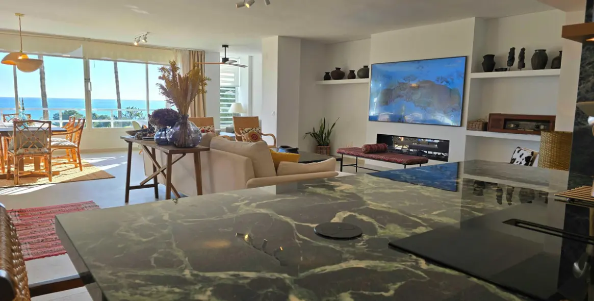 Долгосрочная аренда апартаментов на среднем этаже в Río Real 2