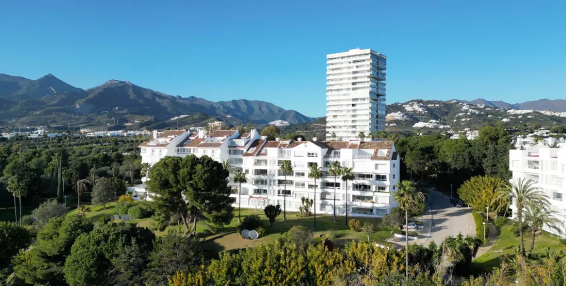 Долгосрочная аренда апартаментов на среднем этаже в Río Real 18