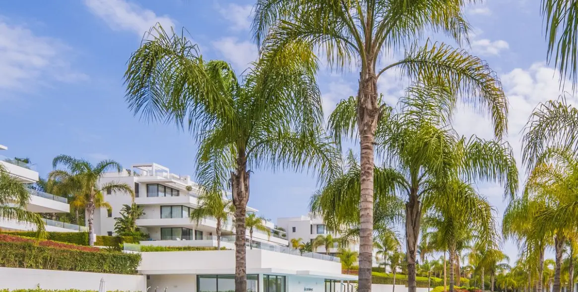 Долгосрочная аренда апартаментов на среднем этаже в Estepona 5