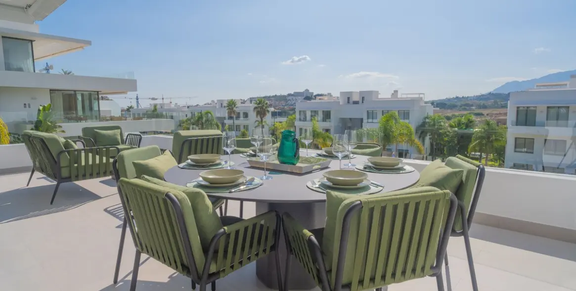 Долгосрочная аренда апартаментов на среднем этаже в Estepona 6