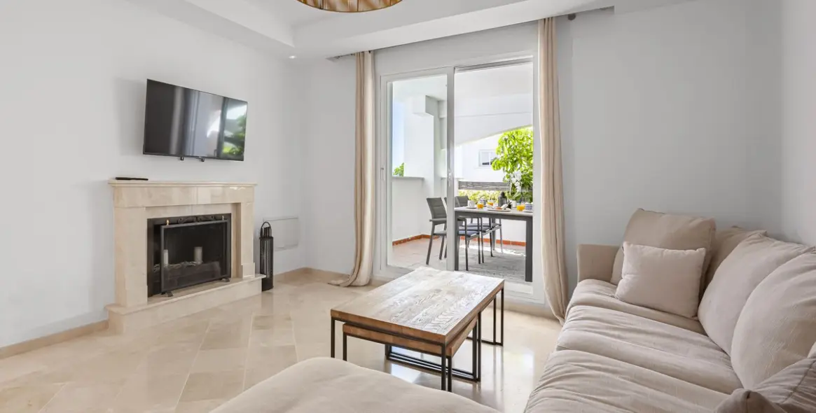 Долгосрочная аренда апартаментов на первом этаже в Nueva Andalucía 2