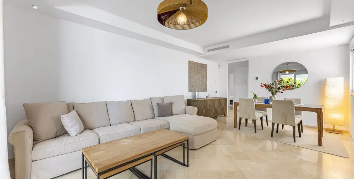 Долгосрочная аренда апартаментов на первом этаже в Nueva Andalucía 5