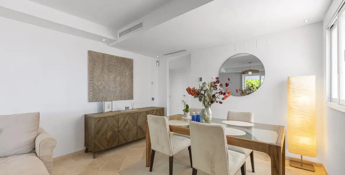 Долгосрочная аренда апартаментов на первом этаже в Nueva Andalucía 8