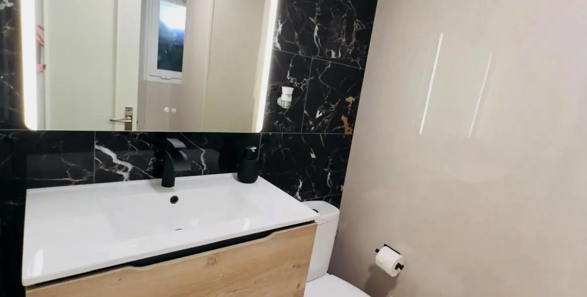 Продажа апартаментов на среднем этаже в Estepona 15