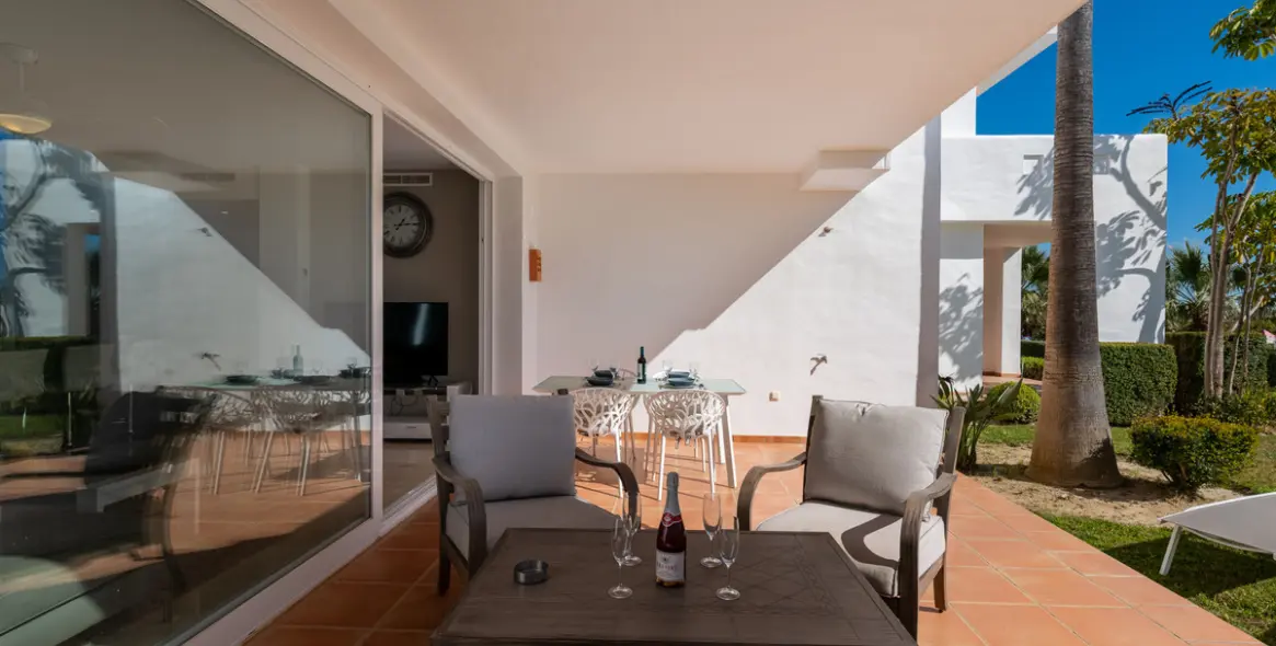 Продажа апартаментов на среднем этаже в Casares 8