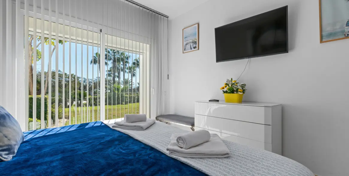 Продажа апартаментов на среднем этаже в Casares 16