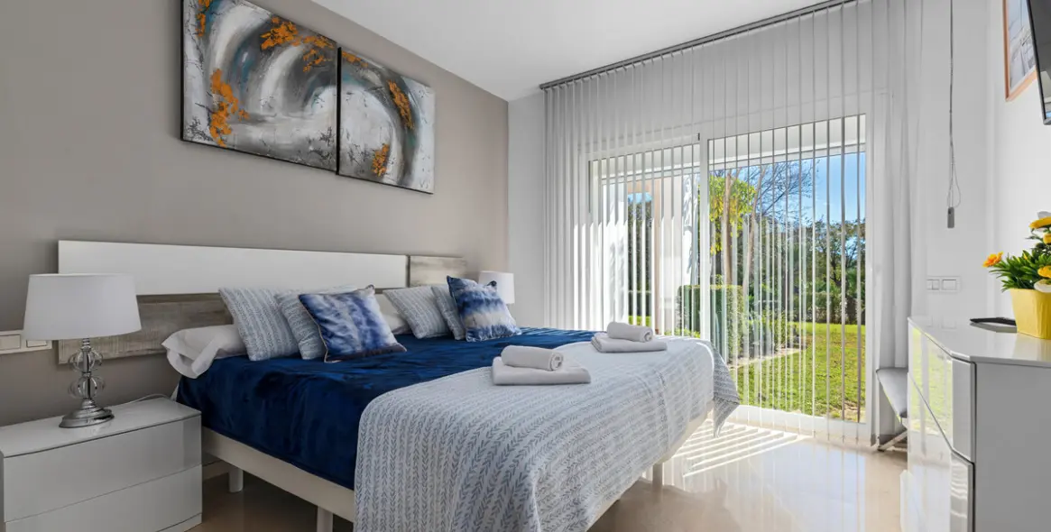 Продажа апартаментов на среднем этаже в Casares 18