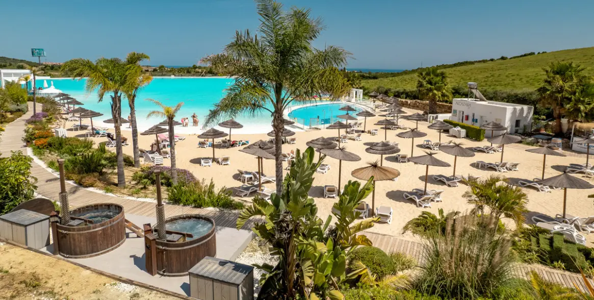 Продажа апартаментов на среднем этаже в Casares 35