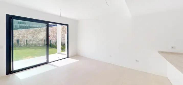 Sale of ground floor apartment in Higueron 3