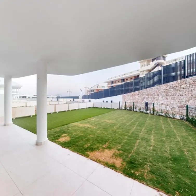 Venta de apartamento en planta baja en Higueron
