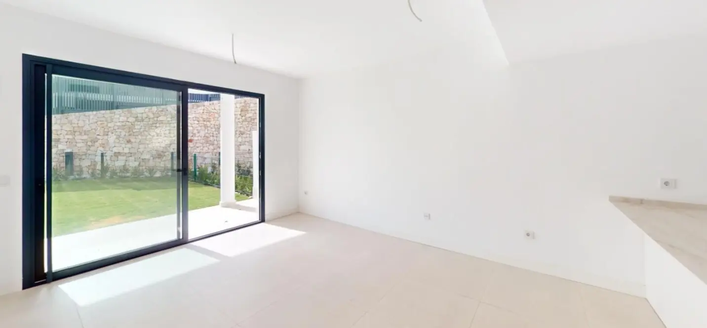 Venta de apartamento en planta baja en Higueron 3