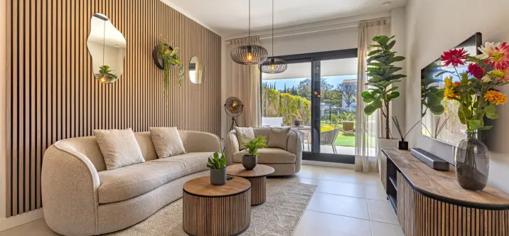 Продажа апартаментов на первом этаже в Estepona 1