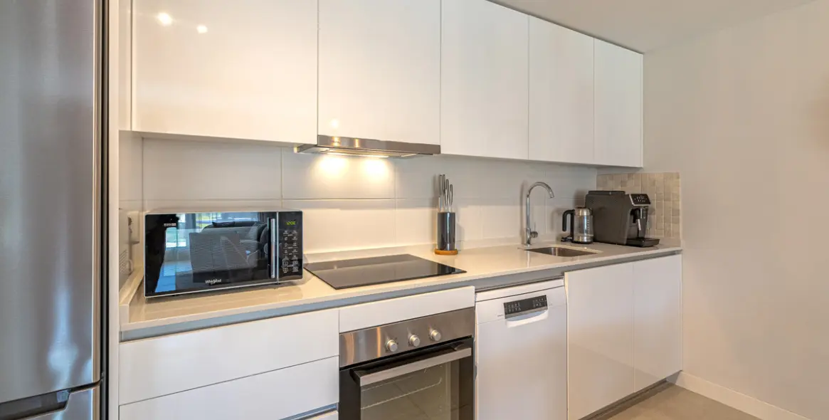 Продажа апартаментов на первом этаже в Estepona 10