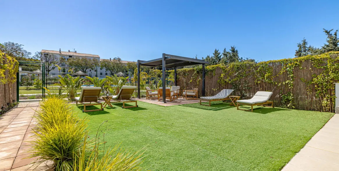 Продажа апартаментов на первом этаже в Estepona 12