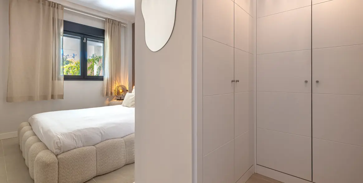 Продажа апартаментов на первом этаже в Estepona 18