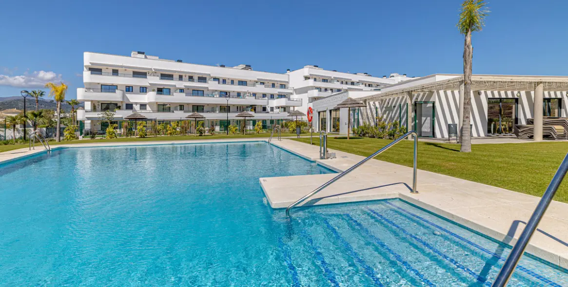 Продажа апартаментов на первом этаже в Estepona 22