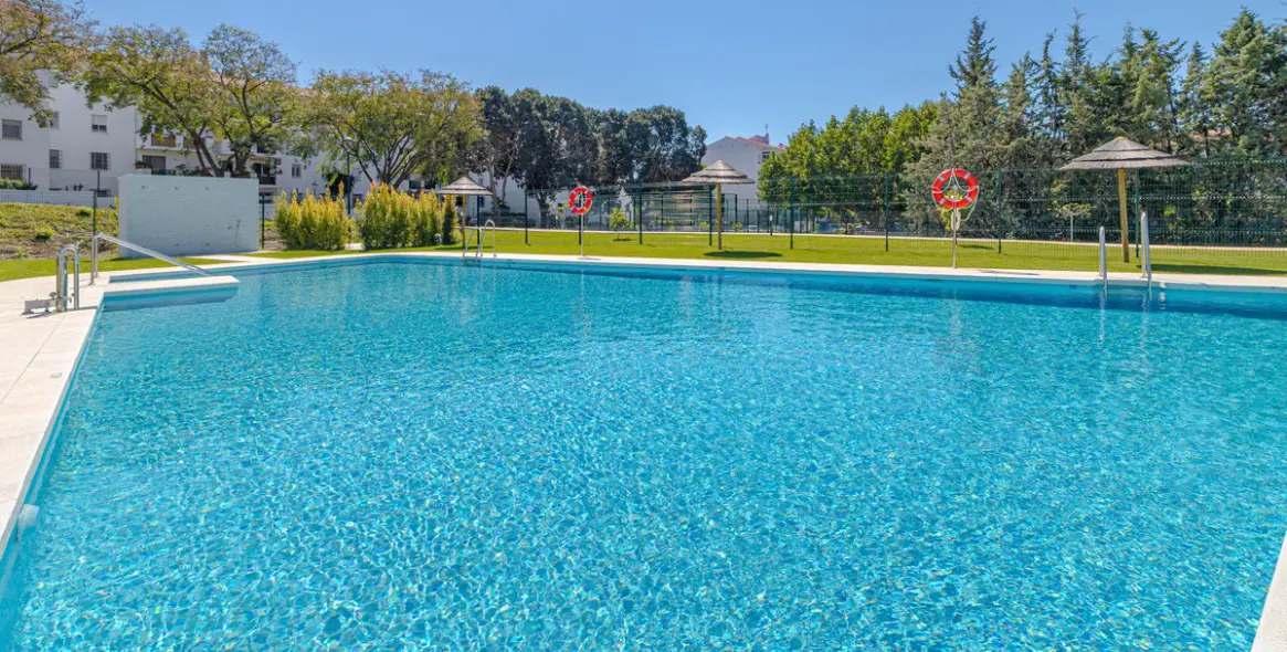 Продажа апартаментов на первом этаже в Estepona 23