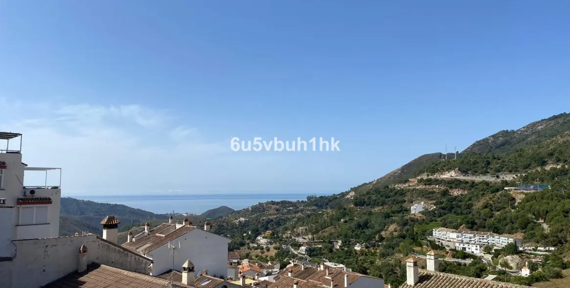 Sale of townhouse in Ojén 3